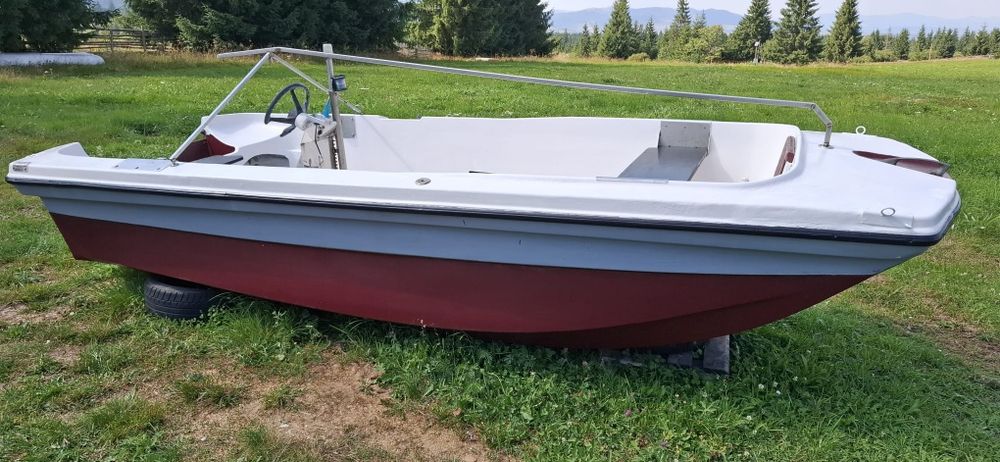 Barca fibra Trimaran