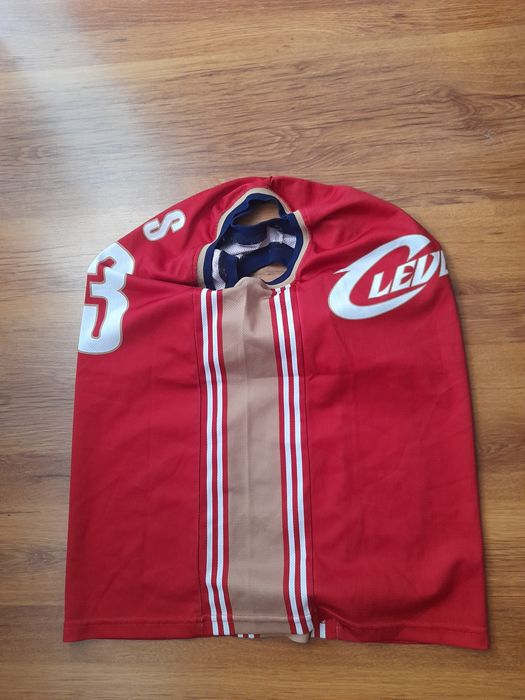 Champion Cleveland LeBron James потник M размер.