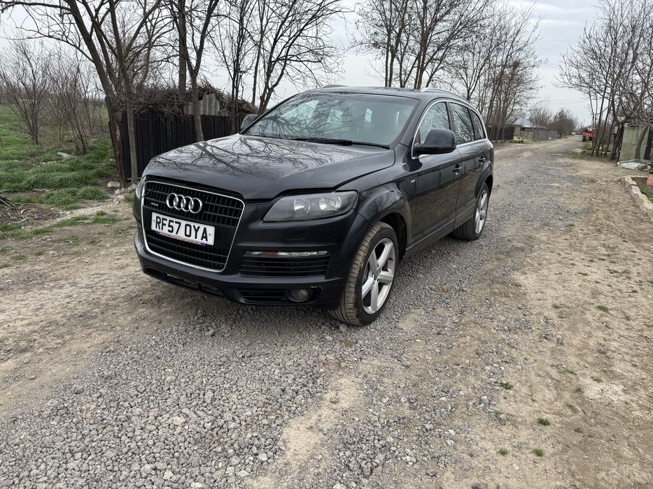 Dezmembrez Audi Q7