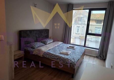 Дава се под наем Двустаен апартамент в Варна, Колхозен пазар - 70 кв.м за 618.12 € - Снимка #4