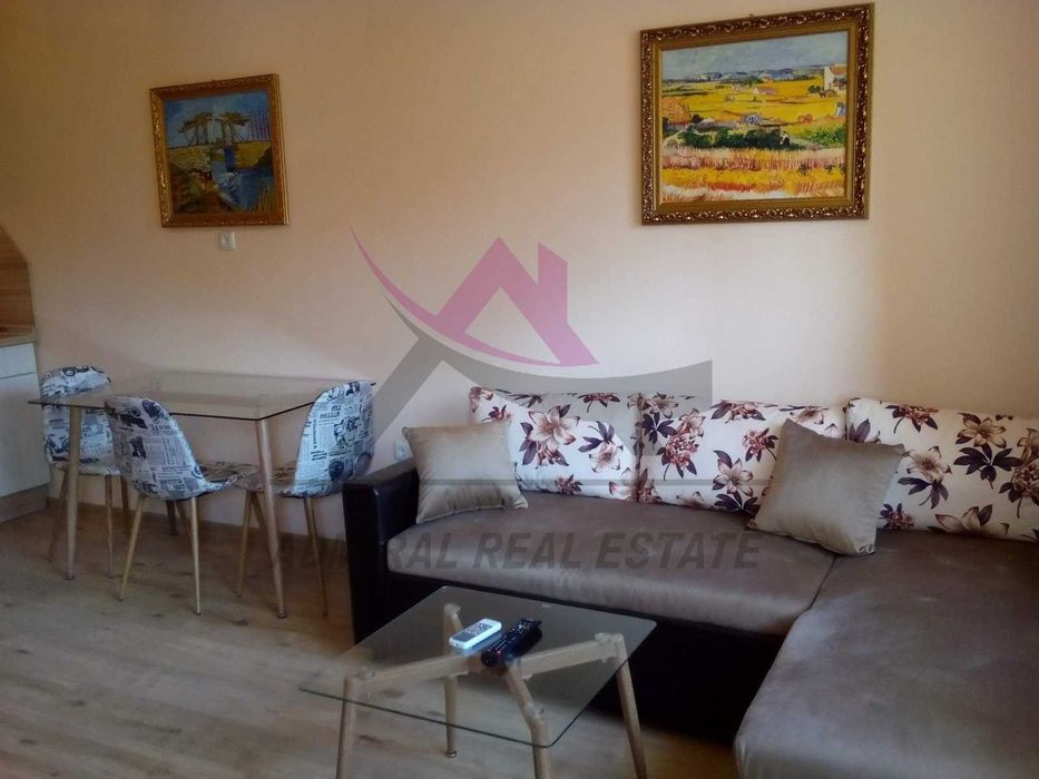 Дава се под наем Двустаен апартамент в Варна, Център - 60 кв.м за 498.27 € - Снимка #2