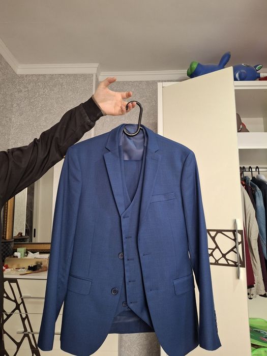 Продаются костюмы!!!