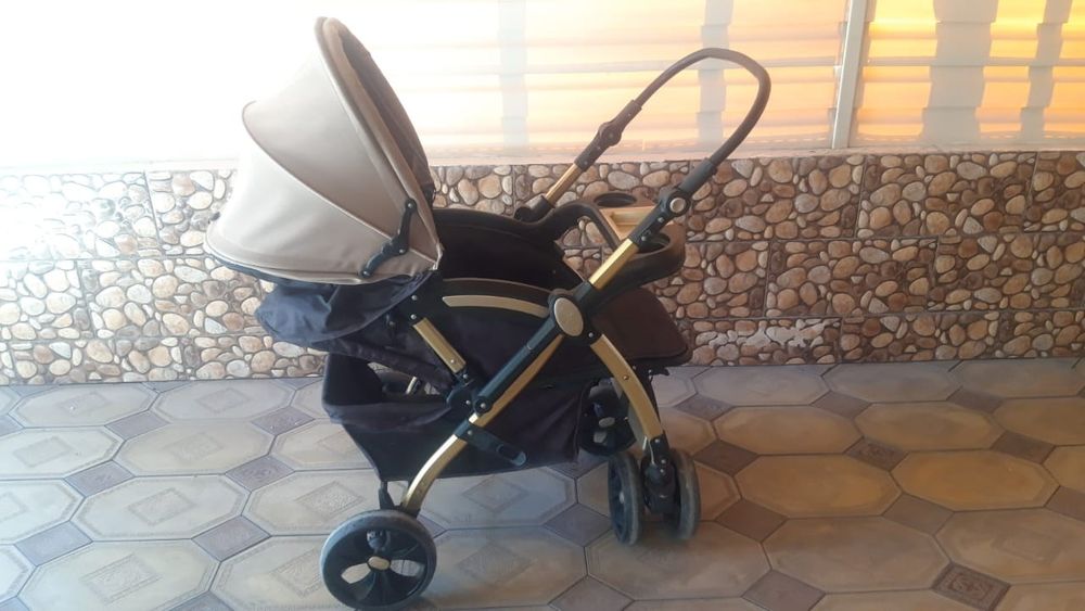 Коляска в хорошем состоянии