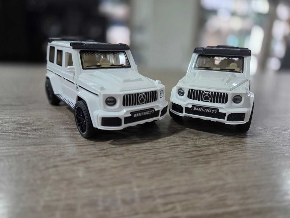 Метален джип Mercedes G class играчка