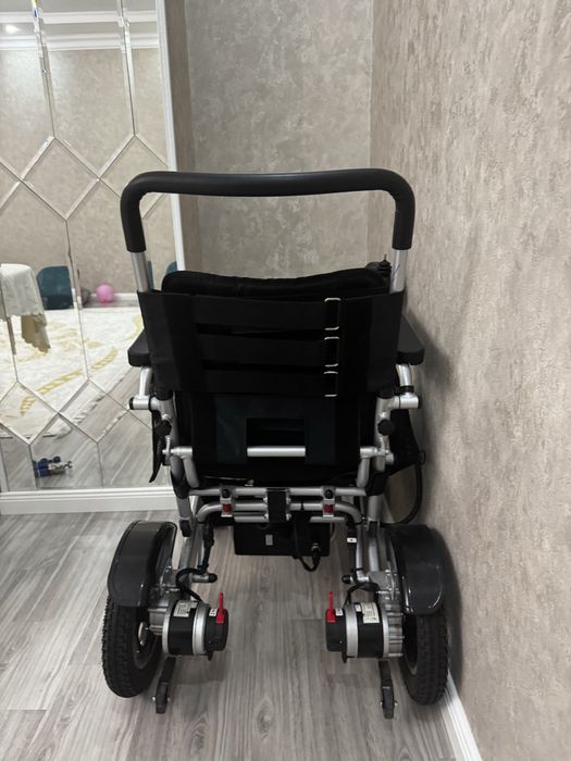 Инвалидная коляска электрическая