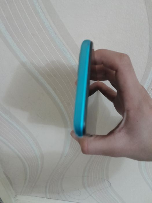 Telefon srocna sotiladi