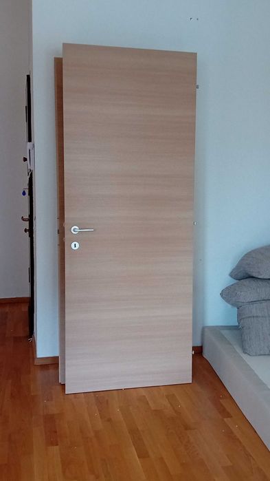 Usa interior cu tot cu toc