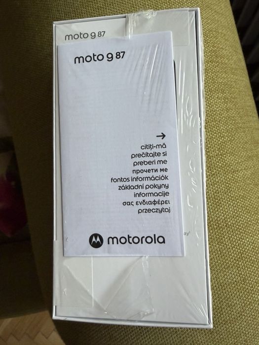 Телефон Motorola G87