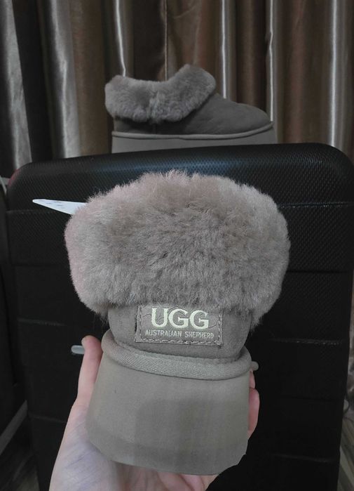 UGG,uri Originale