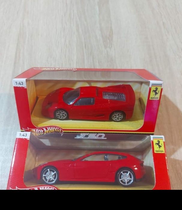 Ferrari 1:43 pentru colecție