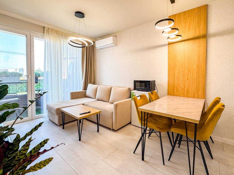 Продава се Двустаен апартамент в к.к. Слънчев бряг - 50 кв.м за 2100 €/кв.м - Снимка #2