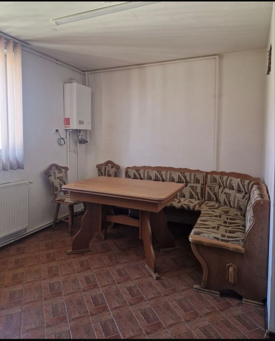 Persoana fizica vand apartament 3 camere