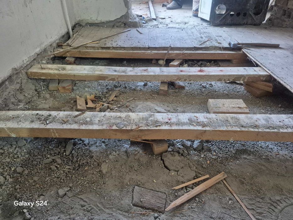 Ляга -паркет срочно продам