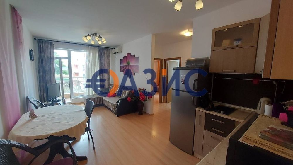 Продава се Тристаен апартамент в к.к. Слънчев бряг - 72 кв.м за 791 €/кв.м - Снимка #3