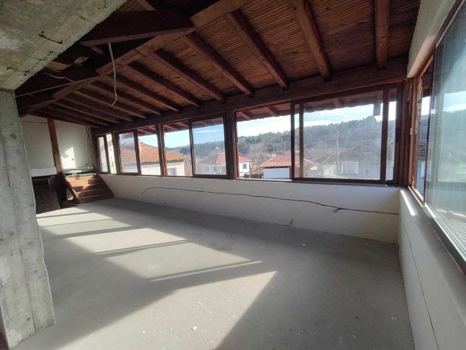 Продава се Къща в Разград, Център - 160 кв.м за 472 €/кв.м - Снимка #2