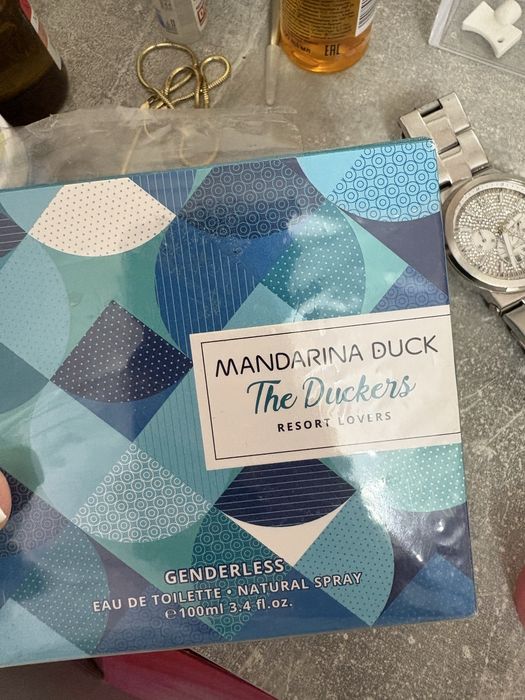 Продам парфюм молодежный , женский