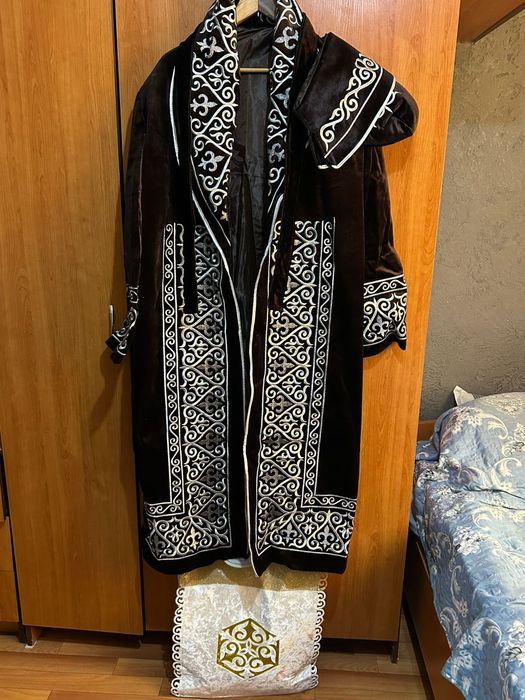 Традиционная одежда Чапан