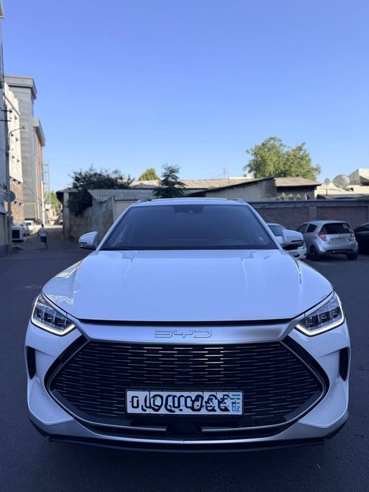 Byd song plus pro  hybrid