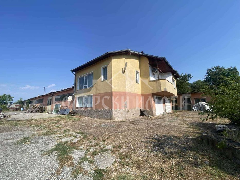 Продава се Склад в с. Леденик, Област Велико Търново - 667 кв.м за 525 €/кв.м - Снимка #1