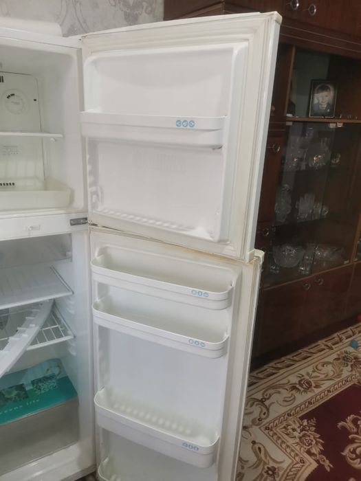 Холодильник LG даухкамерный