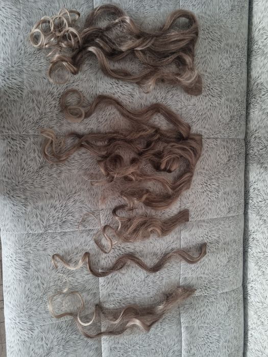 Шиньон Волосы на гребешках