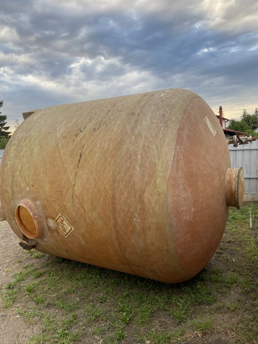 Rezervoare/bazine apa,vin,capacitate 10 tone,25 t,40t