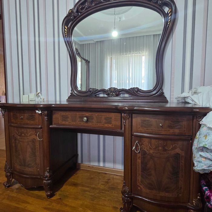 Спальная гарнитура