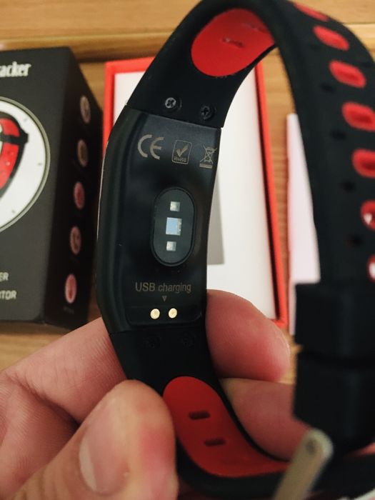 Фирменные часы браслет суббренда XIAOMI MI BAND на каждый день