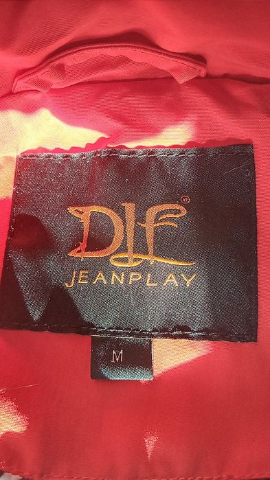 Куртка  на девочку  демисезонная размер M