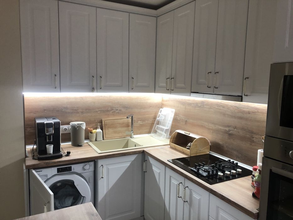 Продава се Многостаен апартамент в Силистра, Запад - 120 кв.м за 1275 €/кв.м - Снимка #2