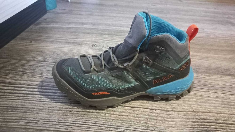 Туристически обувки Mammut