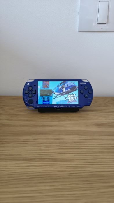Sony PSP 2000, Modat, 550 jocuri, consola 9 în 1,  gata de joacă