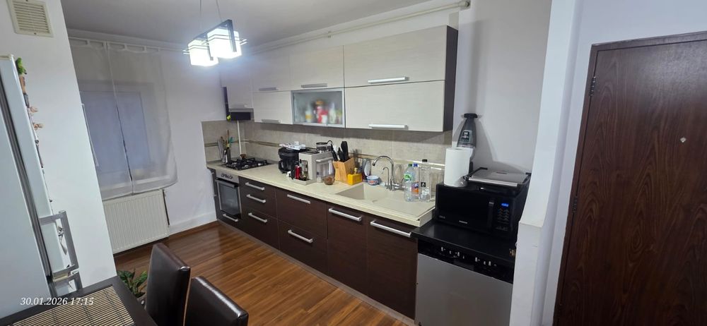 De Vanzare Apartament