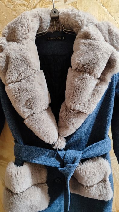 Пальто демисезонное