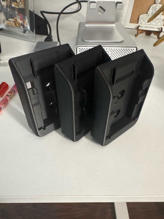 Suport perete pentru acumulator DeWalt