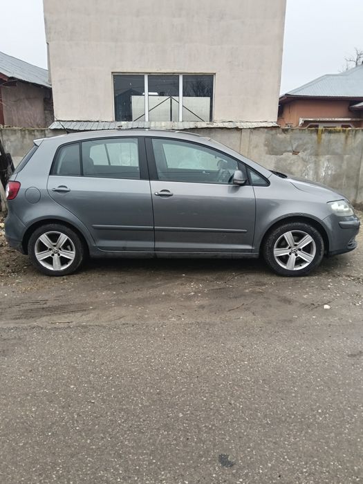 Vând wv Touran și wv golf plus