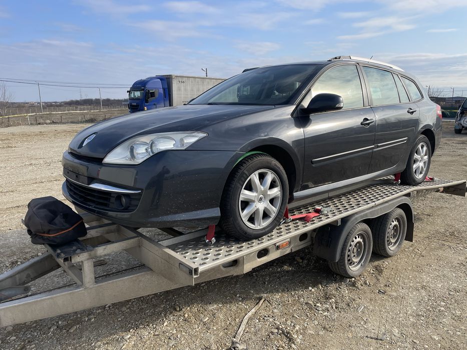 Dezmembrez Renault Laguna 3 2.0 dci 150cp Break Berlina 2007-2014
