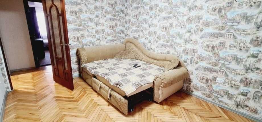 Диван как новый продам