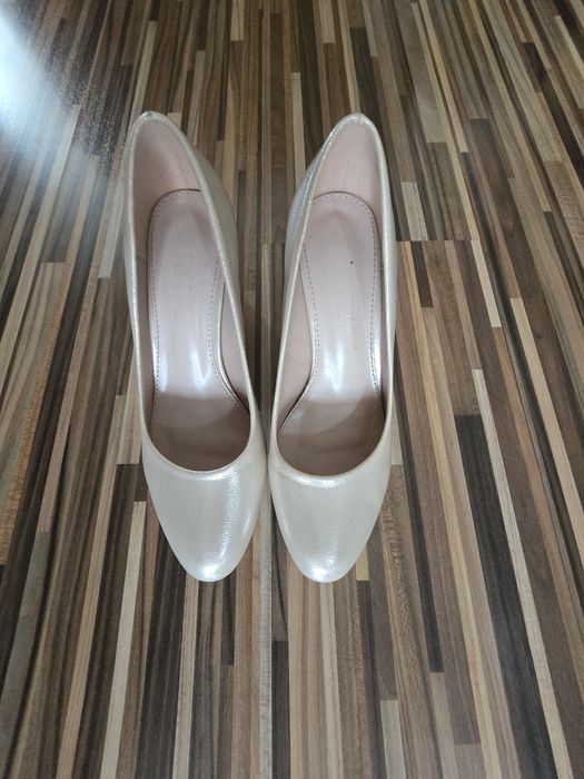 Pantofi  eleganti