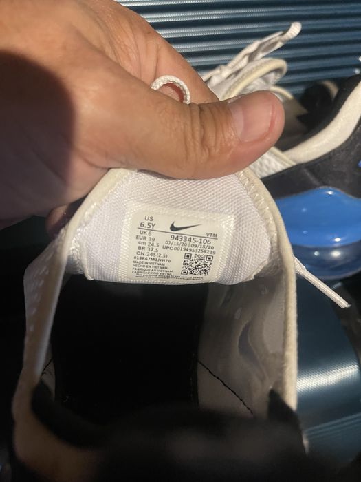 Маратонки Nike AIR MAX270