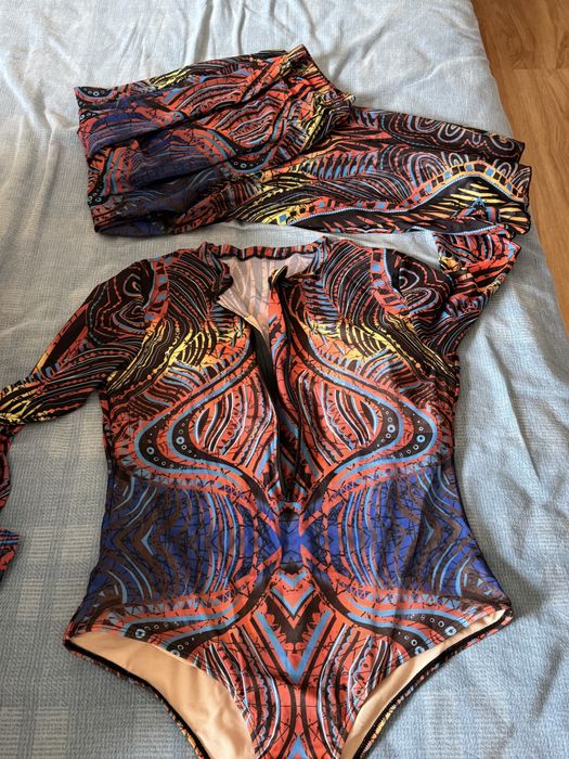 Продам купальник.