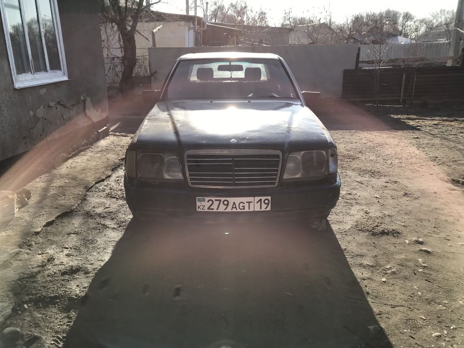 Срочно Продам Мерседес 124