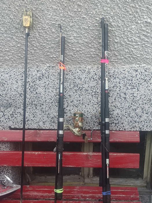 Продавам въдици цена 300лв