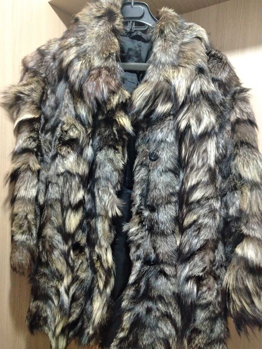 Късо дамско кожено палто