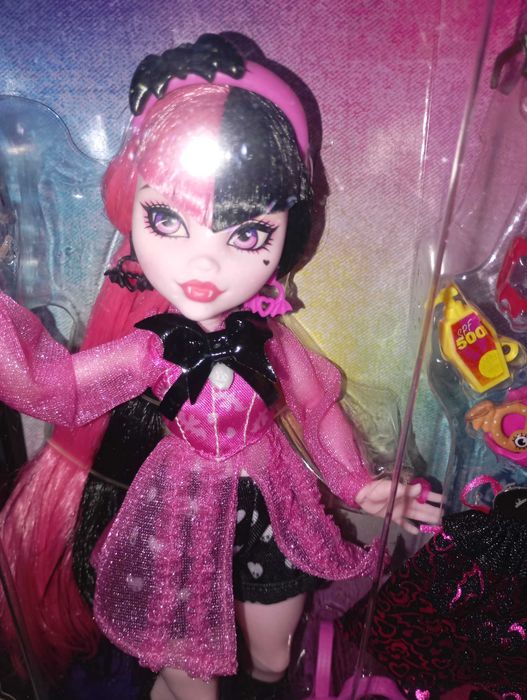 Кукла Monster High. Draculaura.