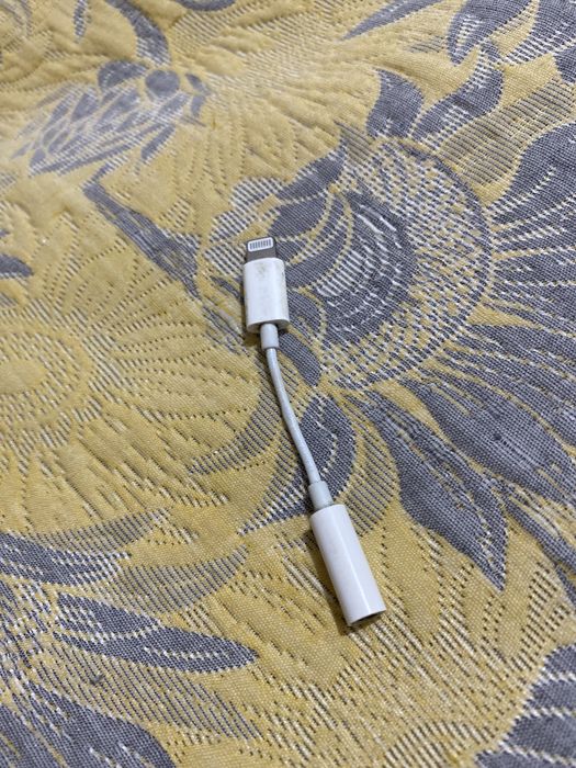 Оригинал переходник Apple Lightning - Jack 3.5mm