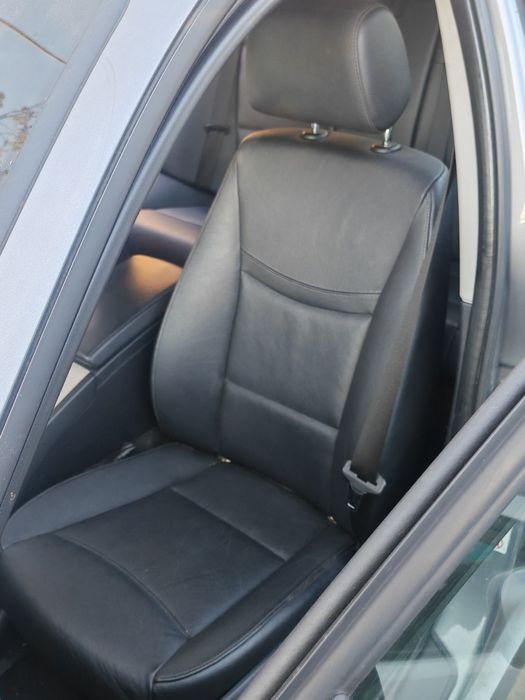 Interior BMW E90 piele neagră – scaune față + banchetă, cu încălzire
