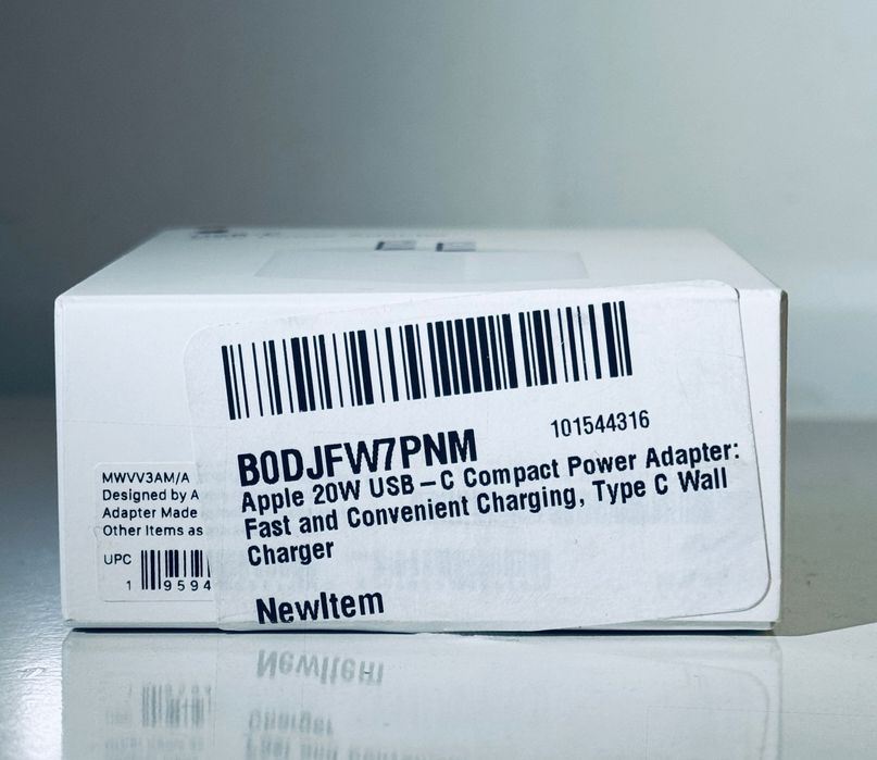 Apple adapter 20 W original. Адаптер для Айфона, оригинальный 100%
