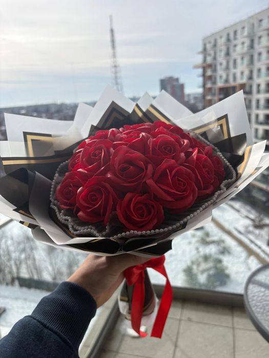 Buchet 19 trandafiri din sapun