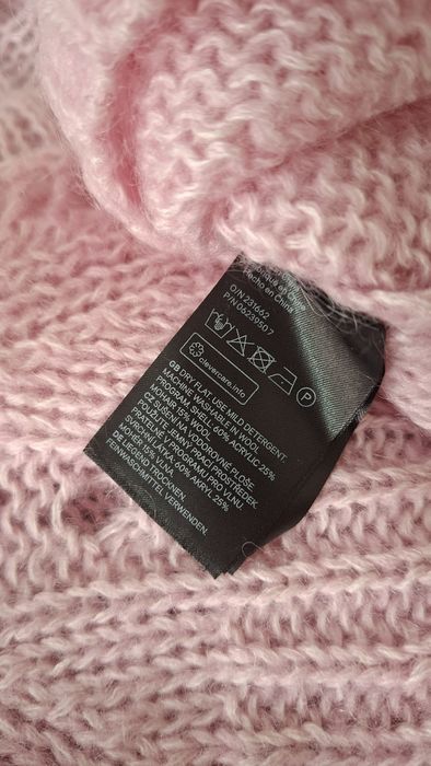 Нежный свитер от H&M